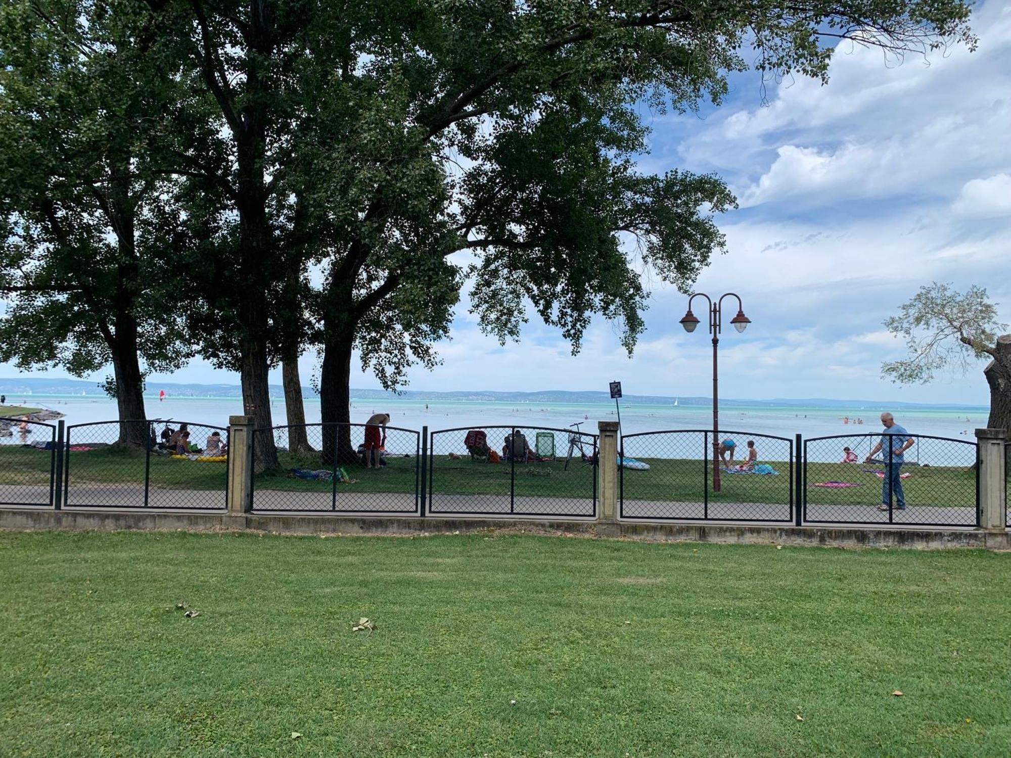 Vizparti Relax Apartman Siófok Exterior foto